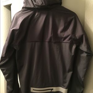 Nike Element DriFit Running Jacket. Grey